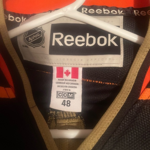 Anaheim Ducks Jersey - Picture 3 of 3